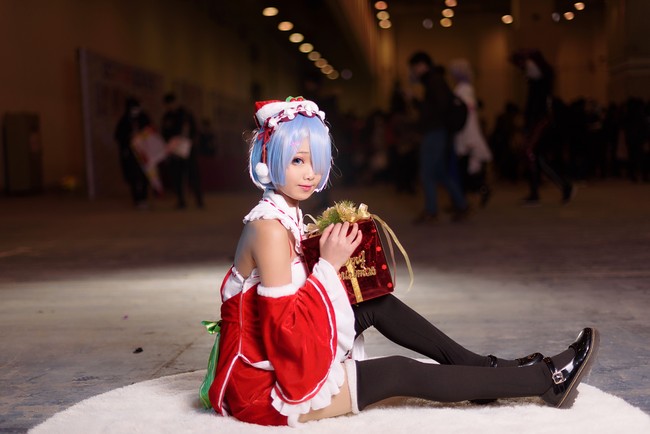 曝李嘉诚对梁洛施大